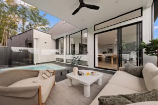 yourtown Draw 555 Photo